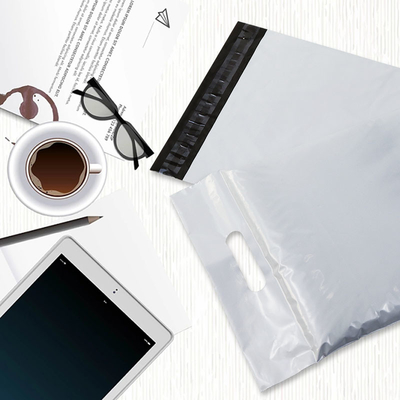 Poly-mailers biodégradables à double poignée pour les colis de livraison