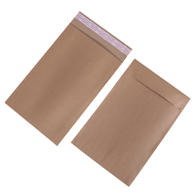 Enveloppes rembourrées FCS 10x13 avec bande adhésive autocollante