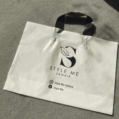 Sac à main personnalisé biodégradable avec logos sac de magasinage en plastique réutilisable