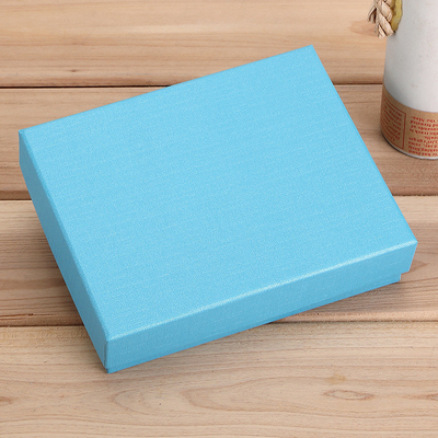 Boîte cadeau carrée réutilisable Boîtes de carton imprimées 1-6 Couleur Offest Priting
