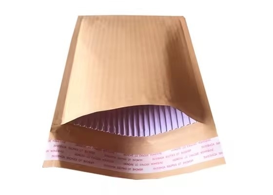 Sacs de courrier en carton ondulé pour entreprises logistiques