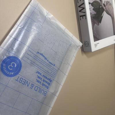 Sac de papier en verre blanc translucide Grand stock pour les emballages de vêtements